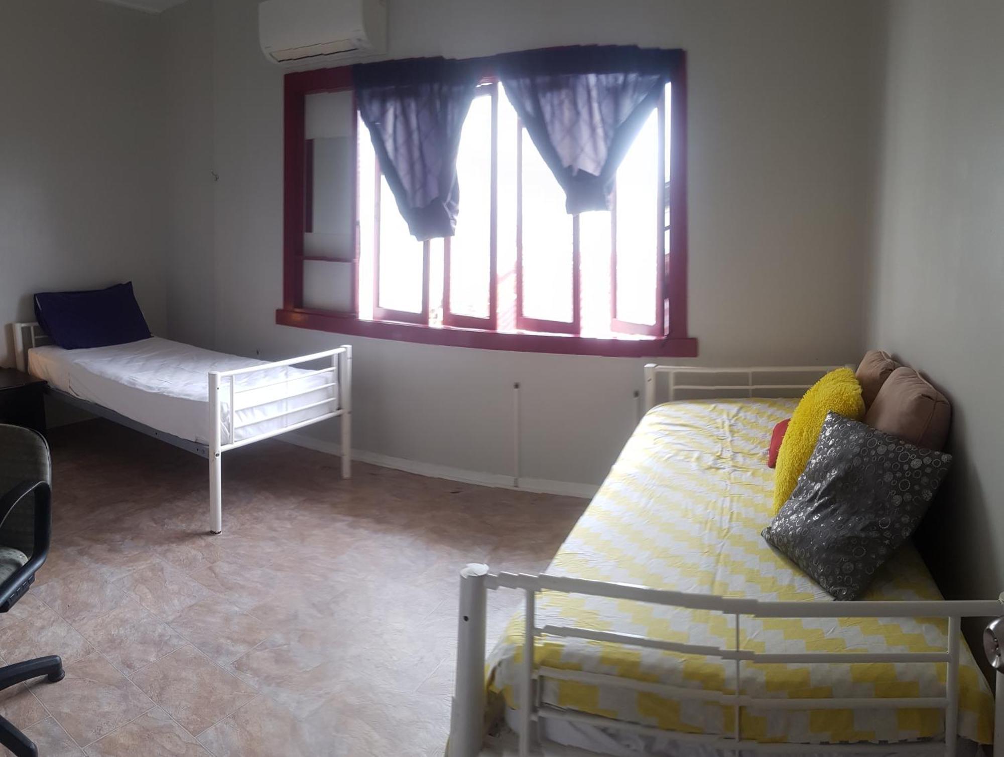 Asylum Cairns Share House Hostel Buitenkant foto