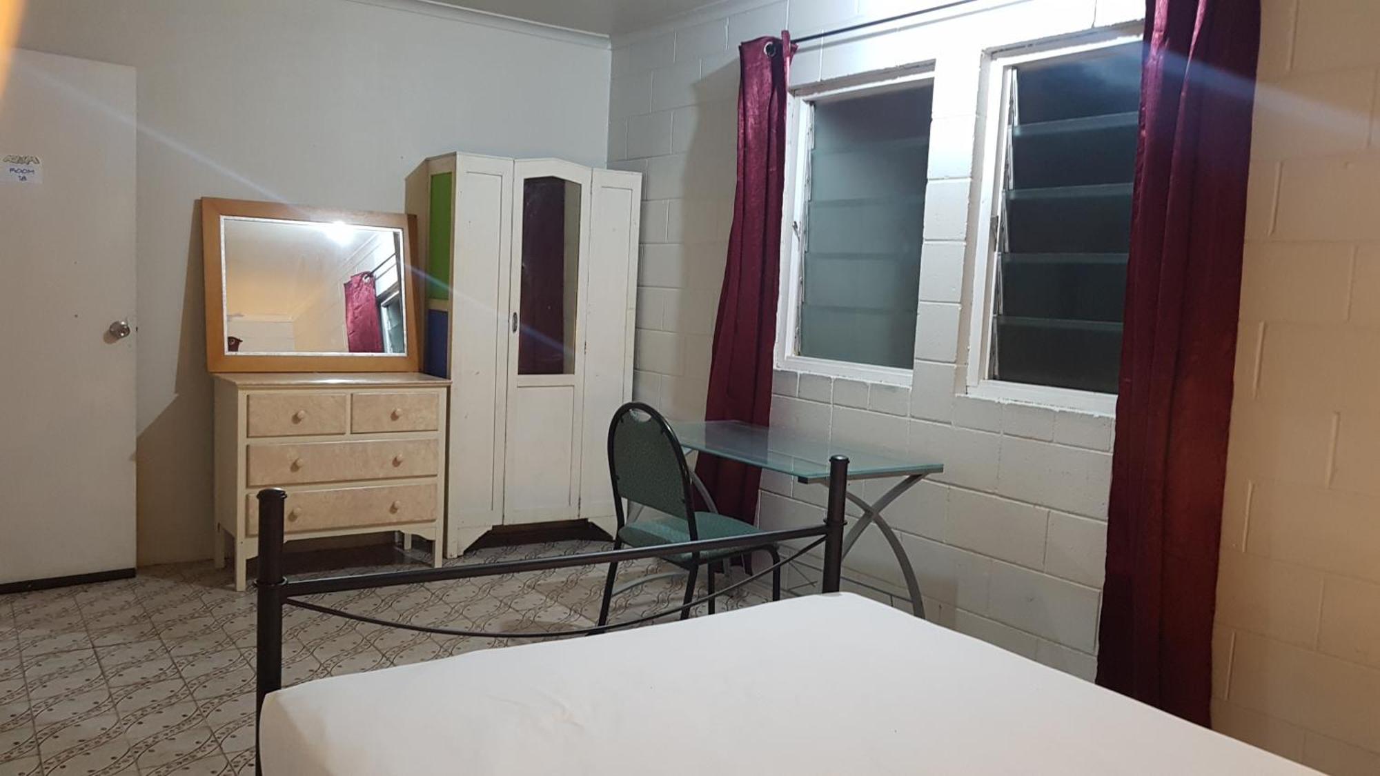 Asylum Cairns Share House Hostel Buitenkant foto