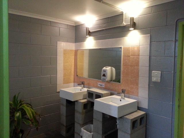 Asylum Cairns Share House Hostel Buitenkant foto