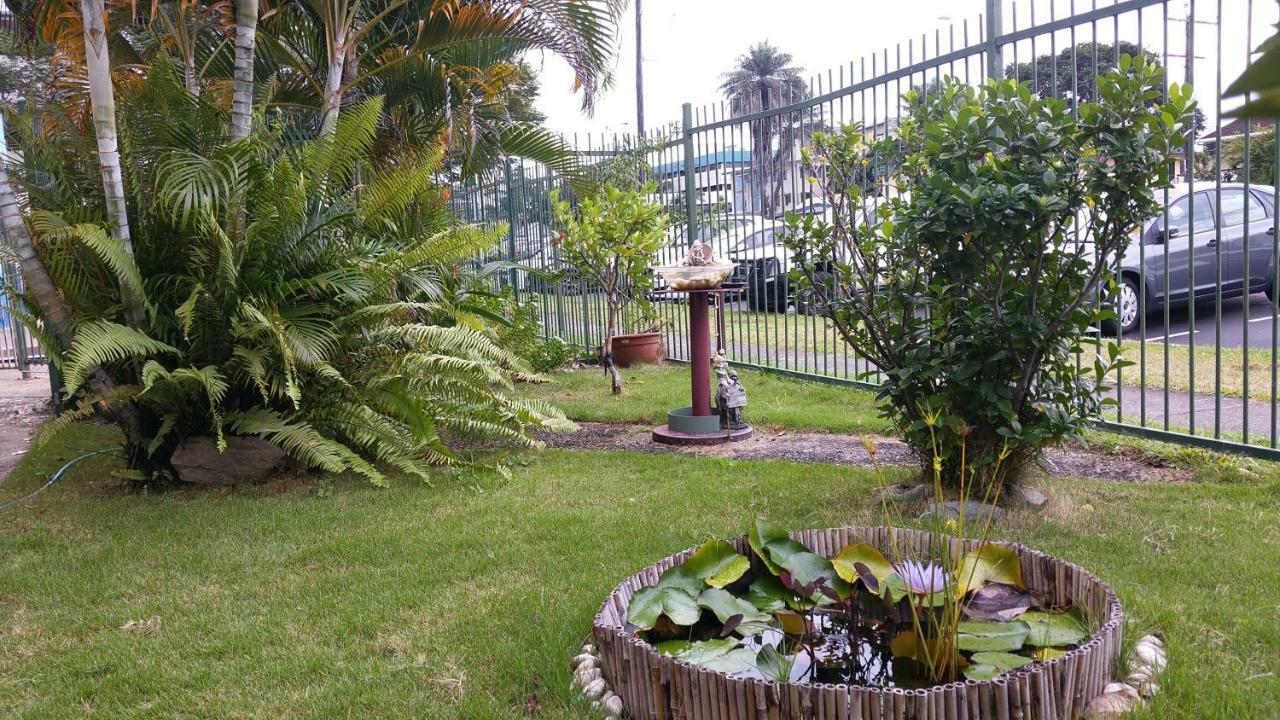 Asylum Cairns Share House Hostel Buitenkant foto