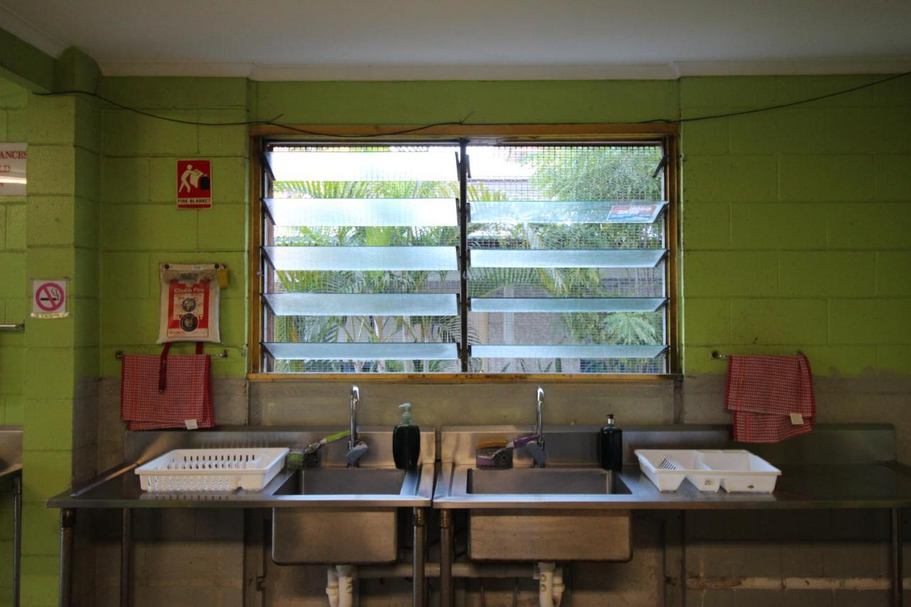 Asylum Cairns Share House Hostel Buitenkant foto